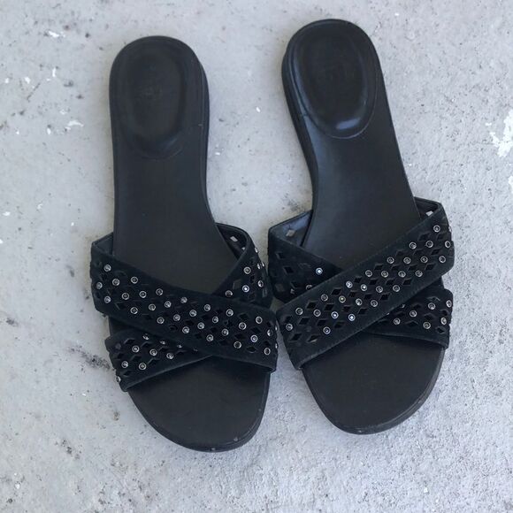 Vince Camuto slides  - Picture 1 of 5